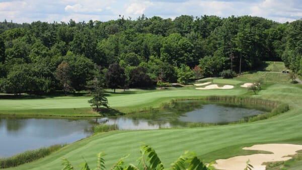 golf course image