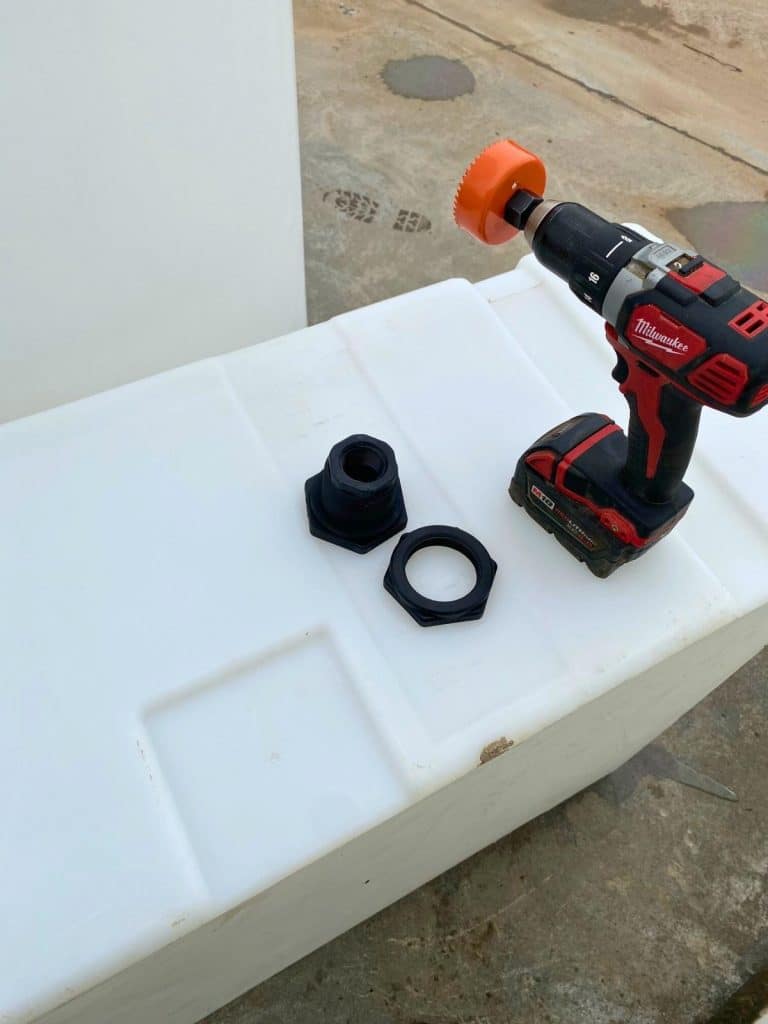 How to install a bulkhead