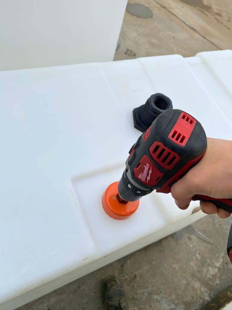 How to install a bulkhead