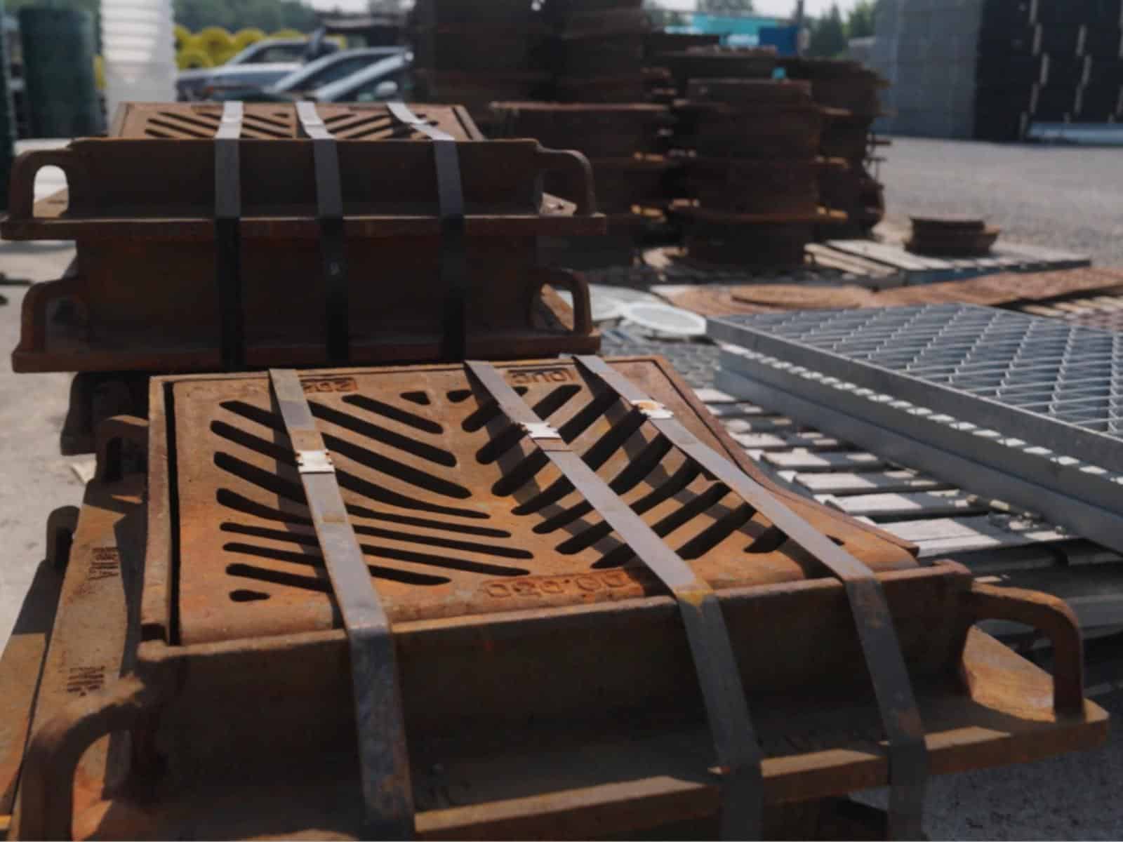 Municipal Frame and Grates